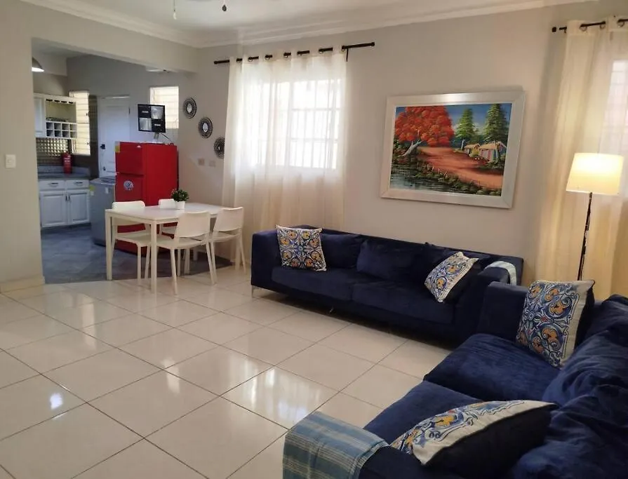 Apartamento Proximo Al Centro Medico Homs Ато-Майор